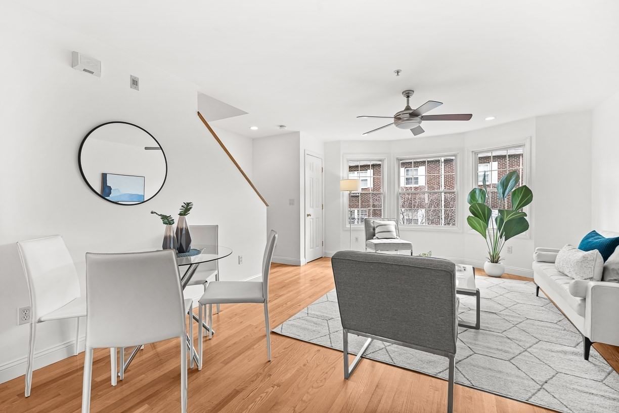 37 Pond St #1 Waltham — Photo 4 of 21