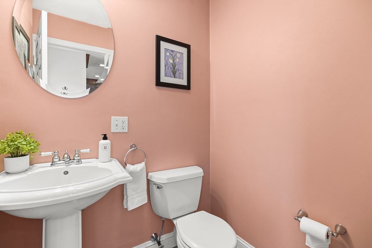 37 Pond St #1 Waltham — Photo 9 of 21