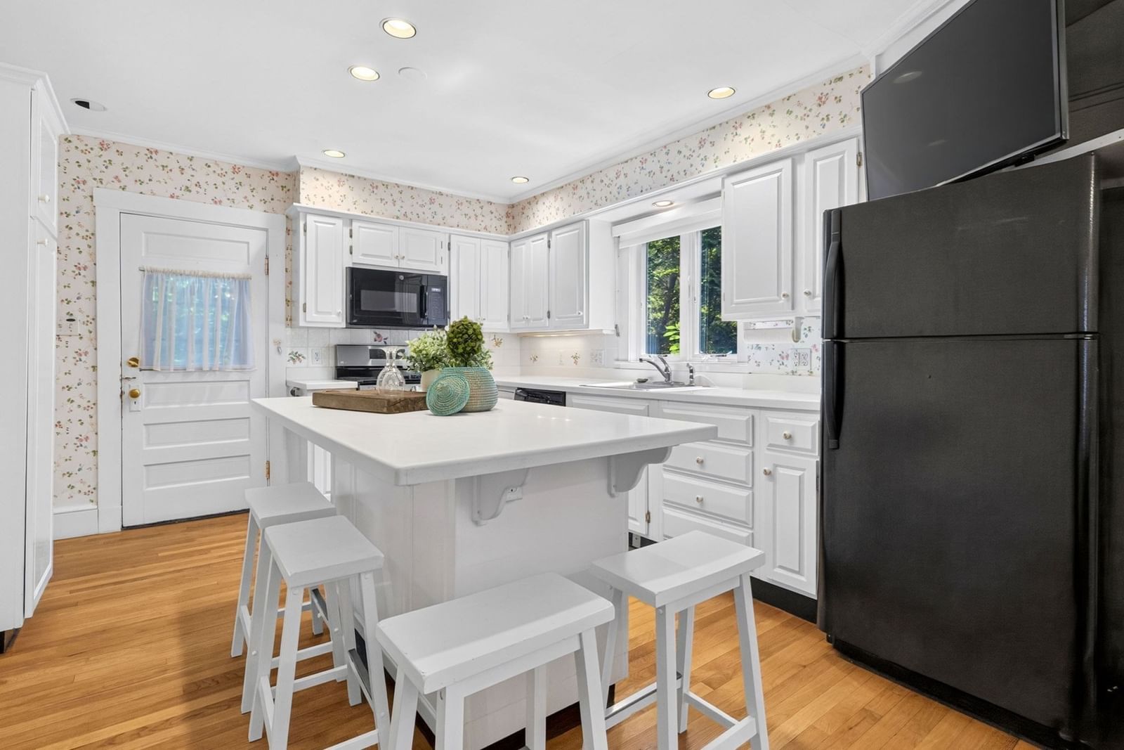 7 Dexter Road Wellesley — Photo 7 of 22