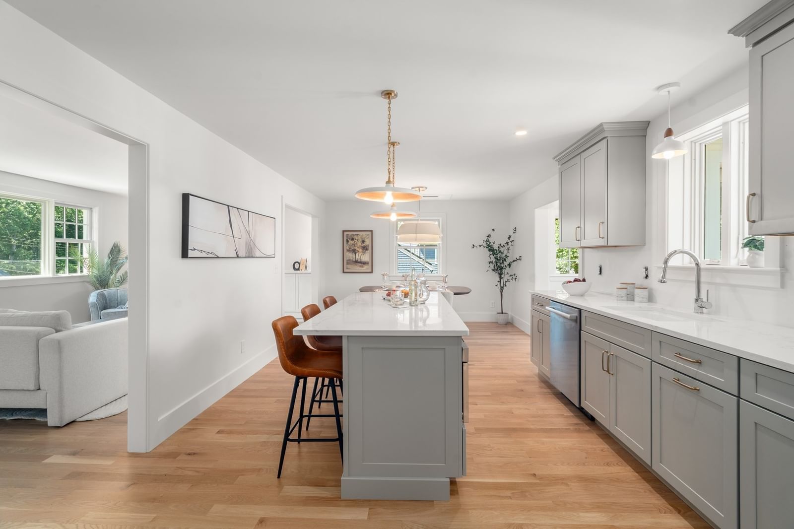 26 N Gateway Winchester — Photo 3 of 37