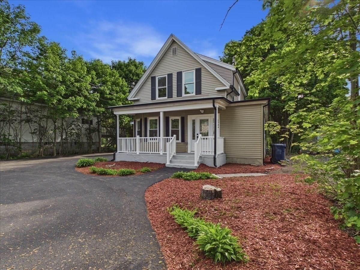 1544 Bridge St. Dracut — Photo 32 of 36