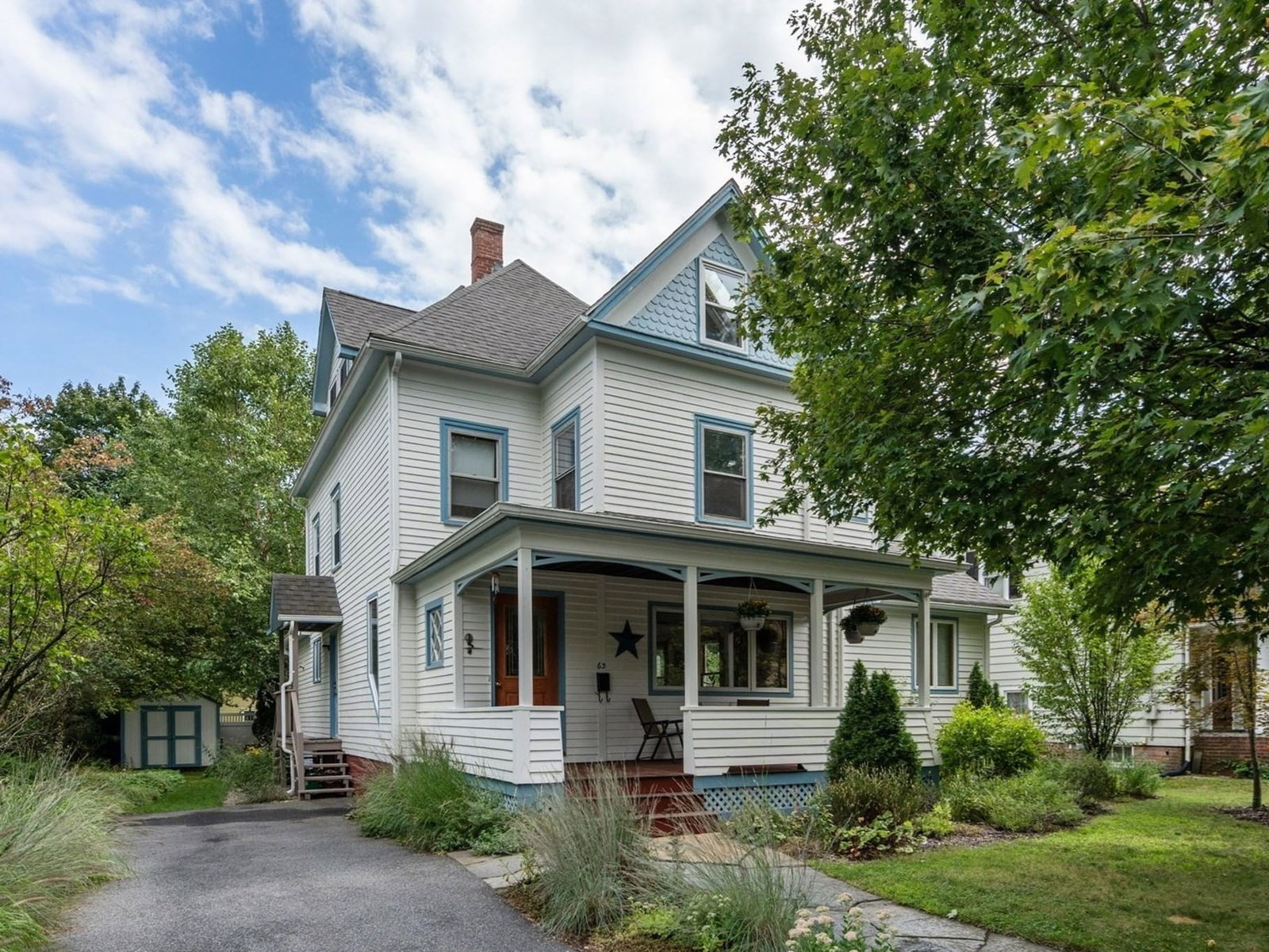 Property at 63 Massasoit St, Northampton, MA 01060