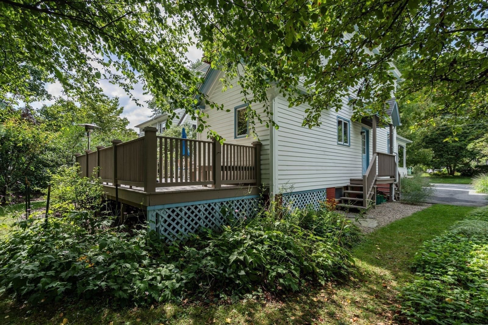 63 Massasoit St Northampton — Photo 37 of 42