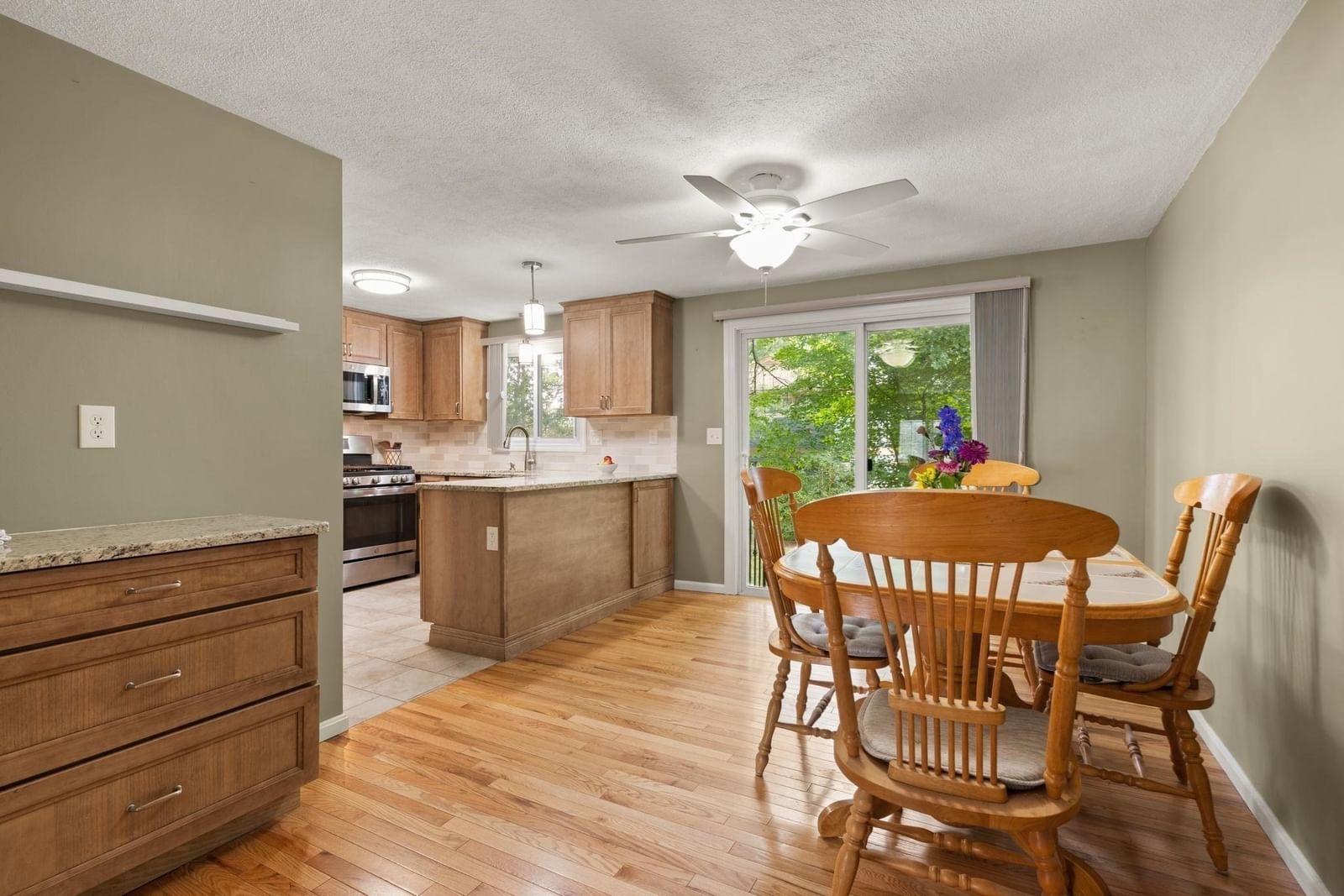 32 Frederick #3 Dracut — Photo 5 of 24
