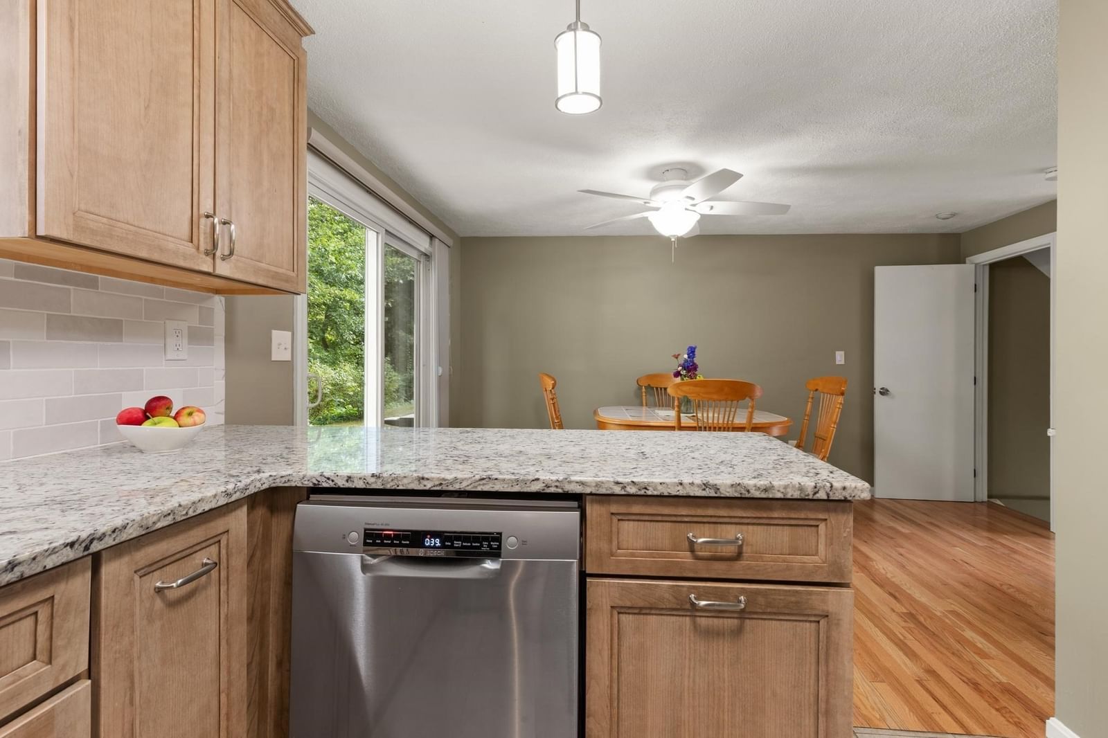 32 Frederick #3 Dracut — Photo 8 of 24