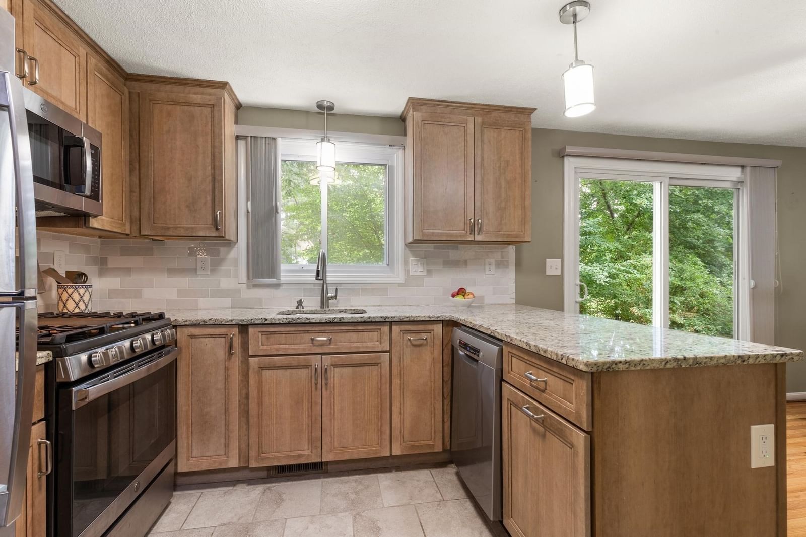 32 Frederick #3 Dracut — Photo 9 of 24