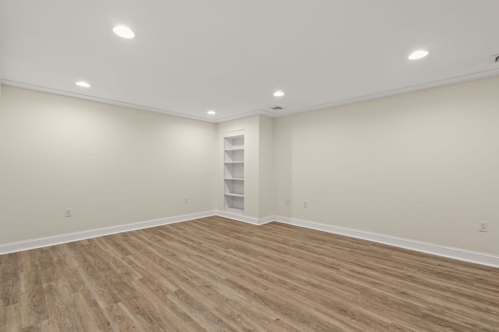10 Holly Lane Beverly — Photo 33 of 40