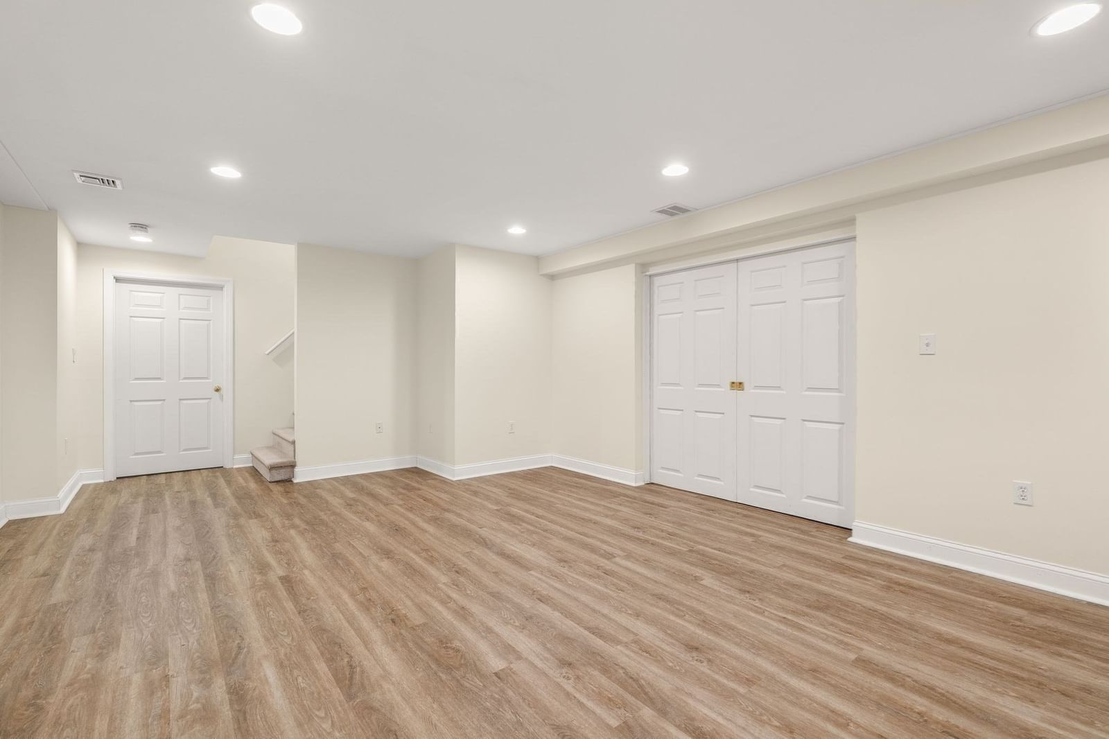 10 Holly Lane Beverly — Photo 34 of 40