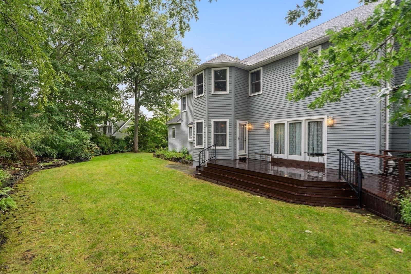 10 Holly Lane Beverly — Photo 38 of 40
