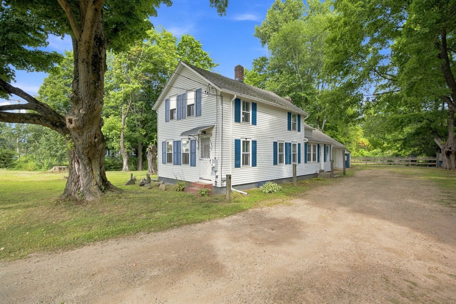 114 Old Amherst Rd Sunderland — Photo 2 of 42