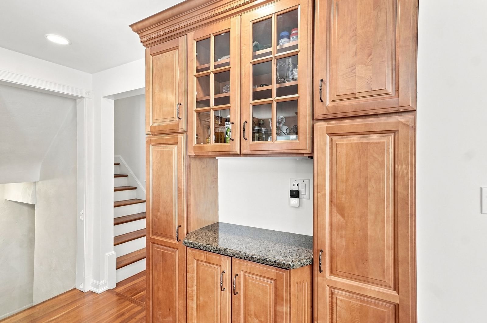 346 Weston Street Waltham — Photo 12 of 36