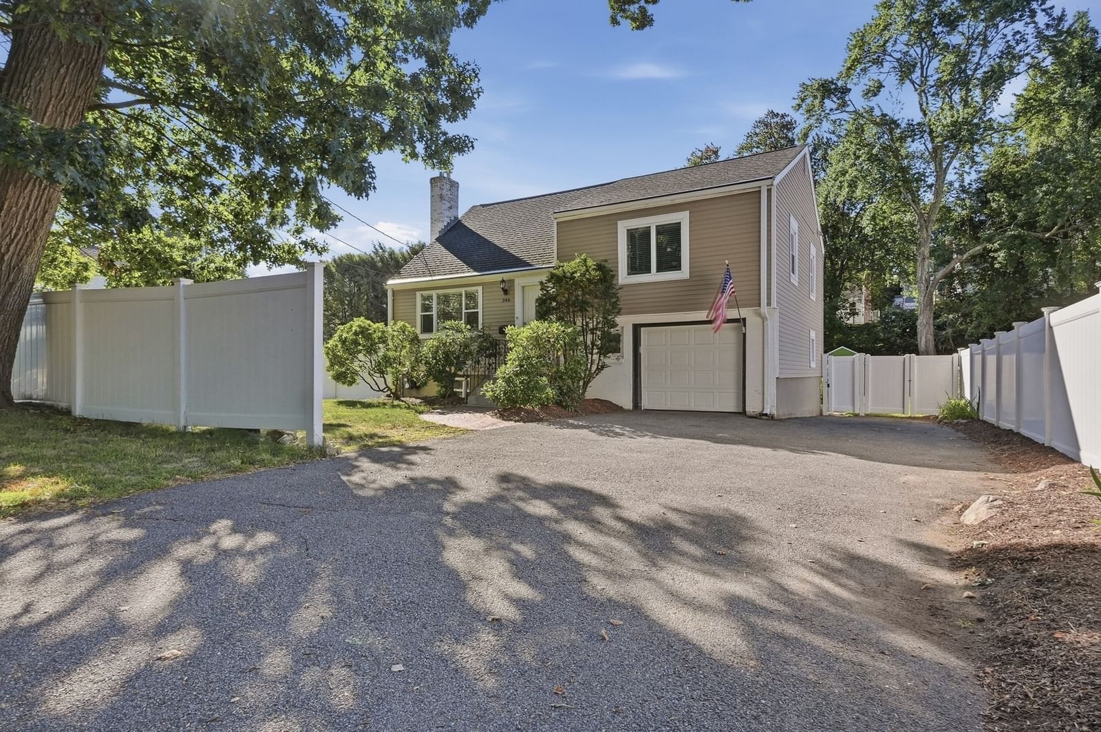 346 Weston Street Waltham — Photo 2 of 36