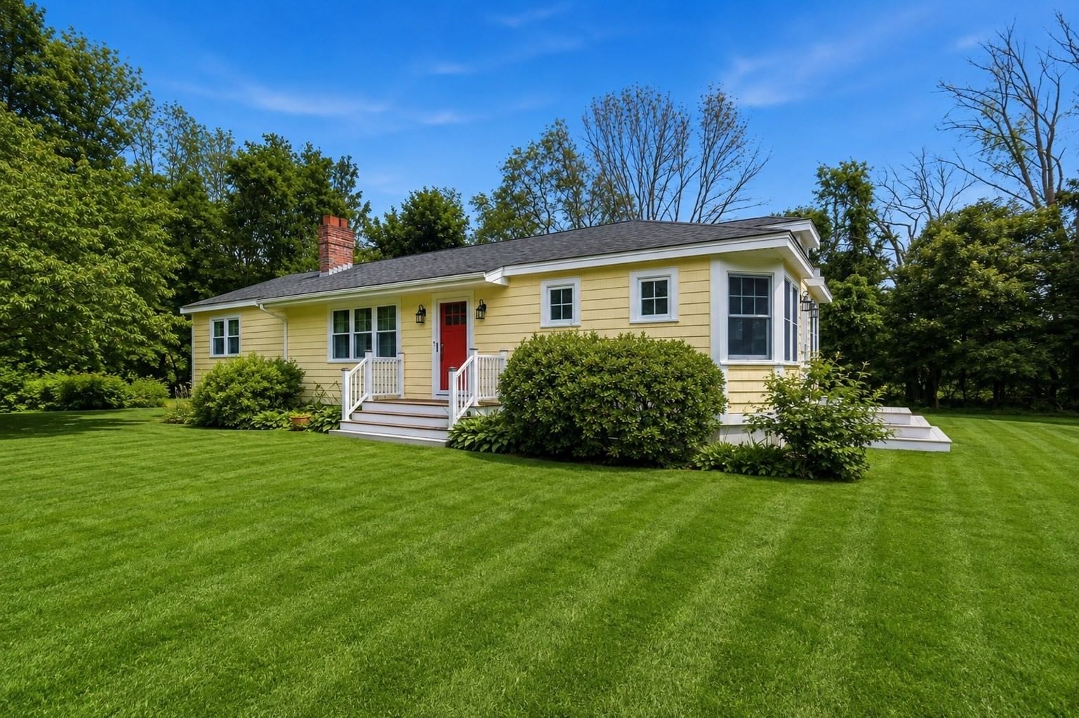 Property at 9 Felton Ln, West Newbury, MA 01985
