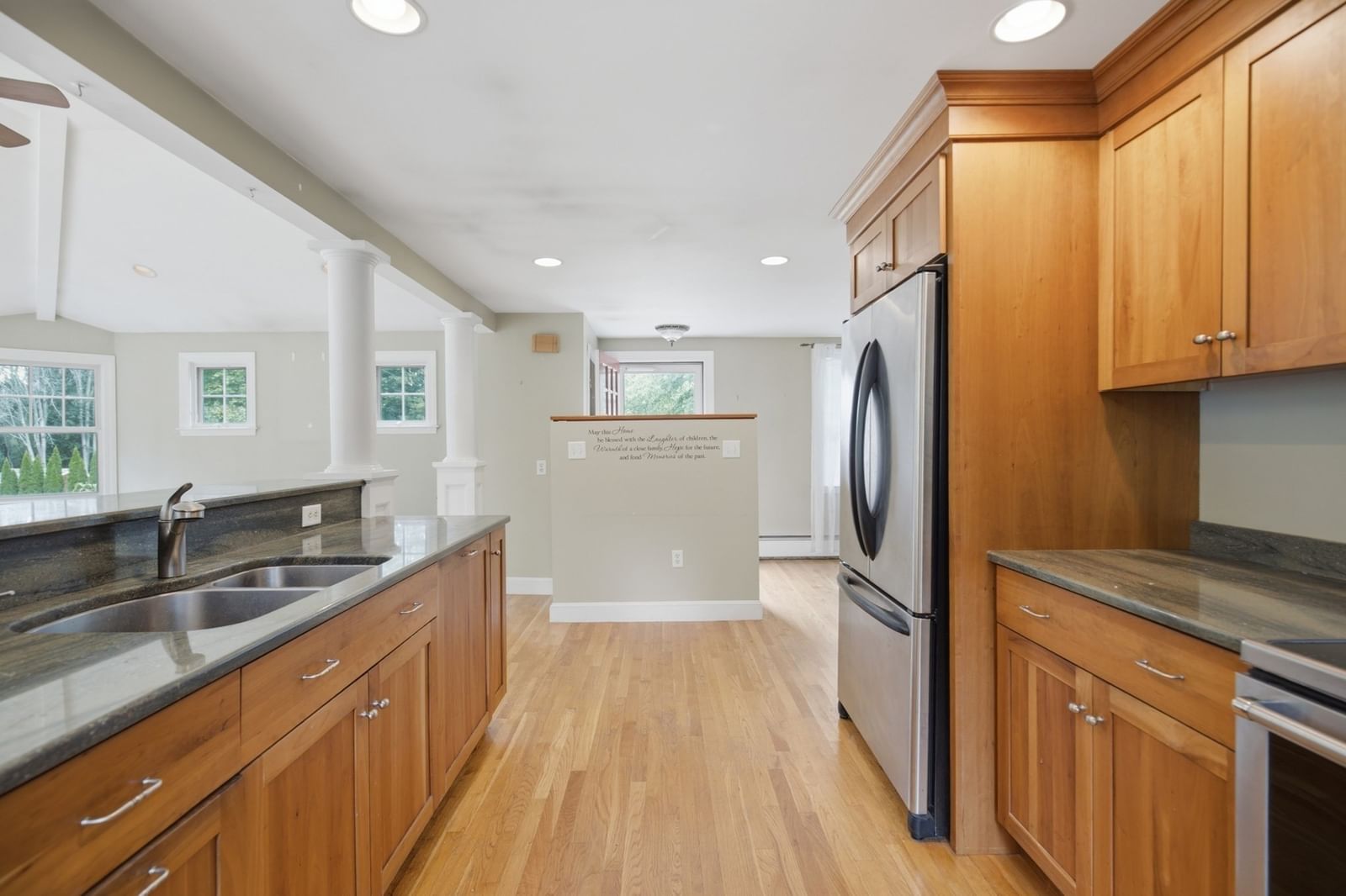 9 Felton Ln West Newbury — Photo 10 of 29