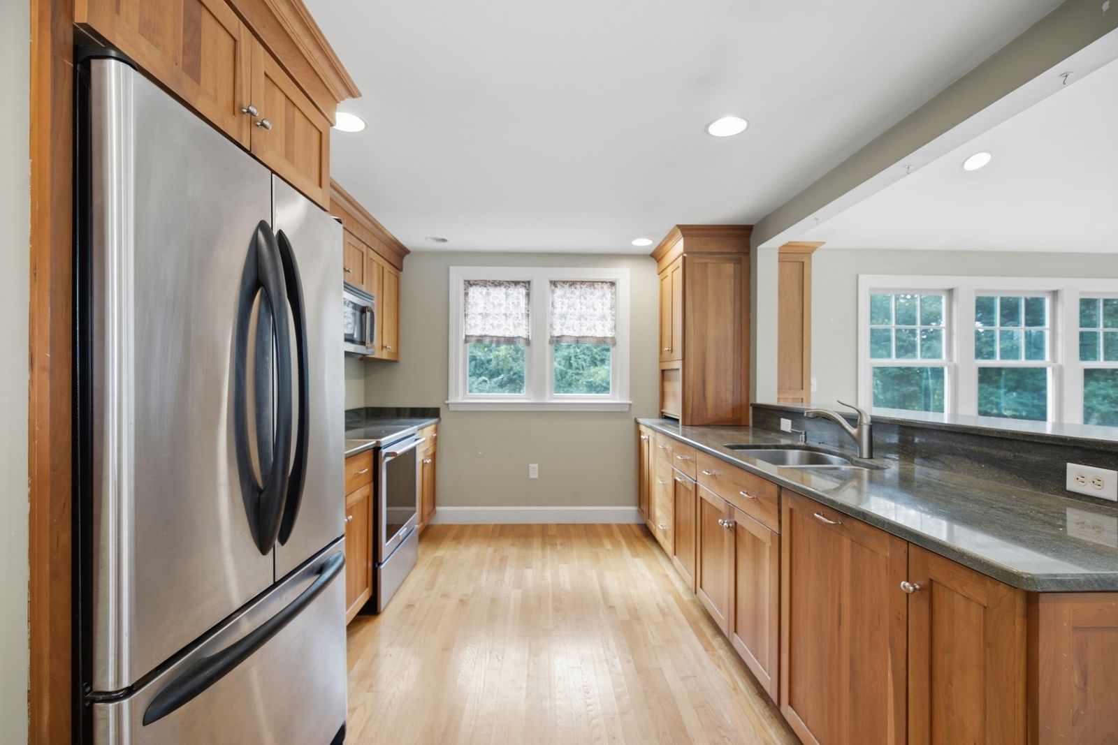 9 Felton Ln West Newbury — Photo 8 of 29