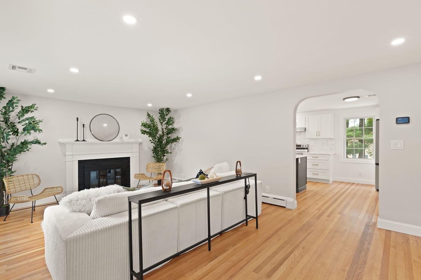 46 Bruce Rd Norwood — Photo 5 of 17