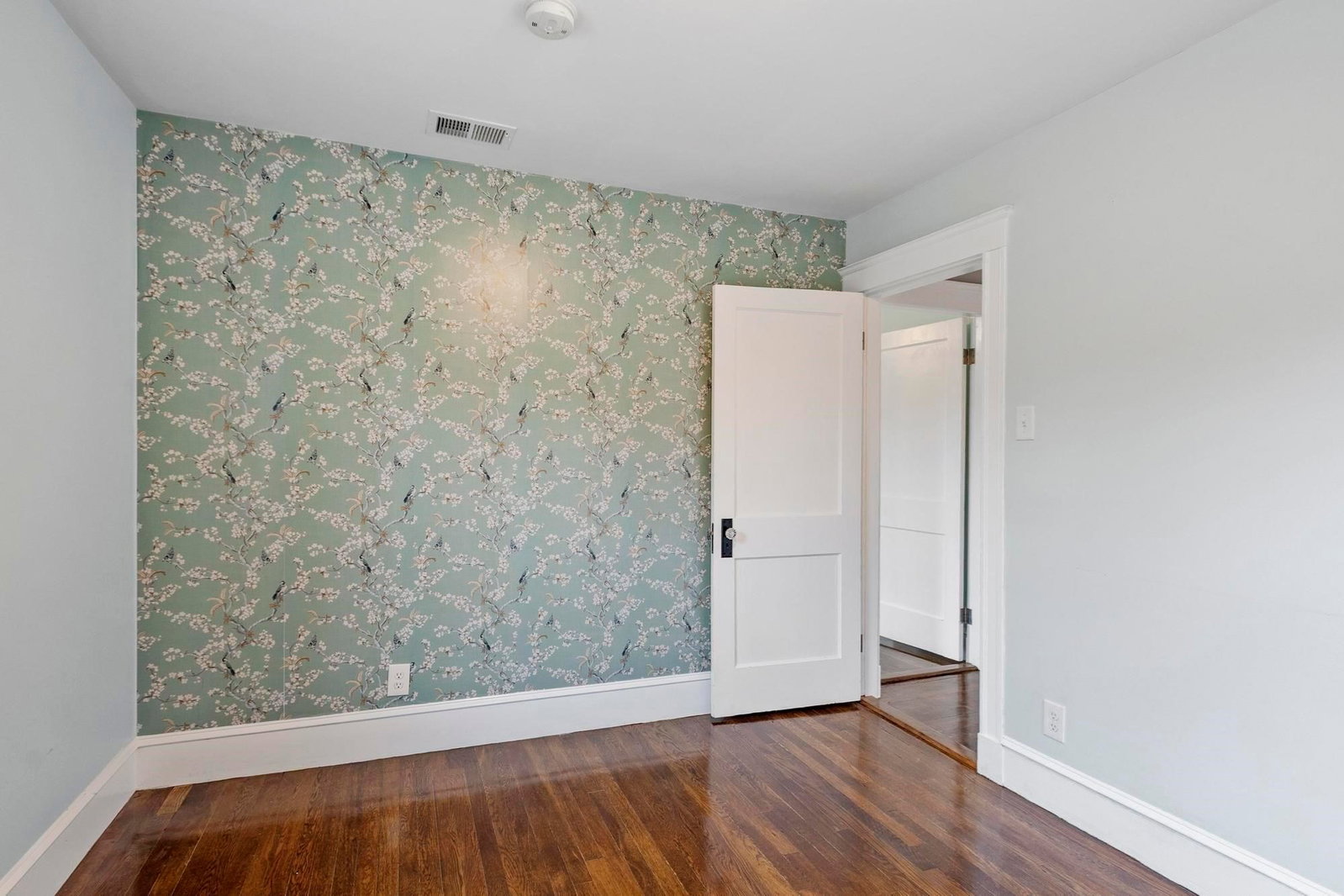 80 Hillsdale St Boston — Photo 13 of 24