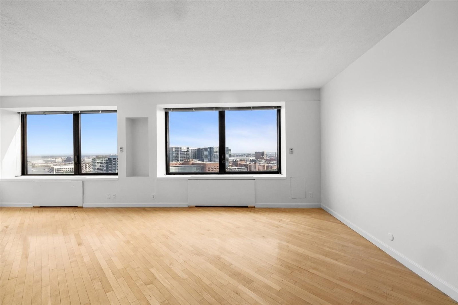 85 E India Row #23D Boston — Photo 2 of 28