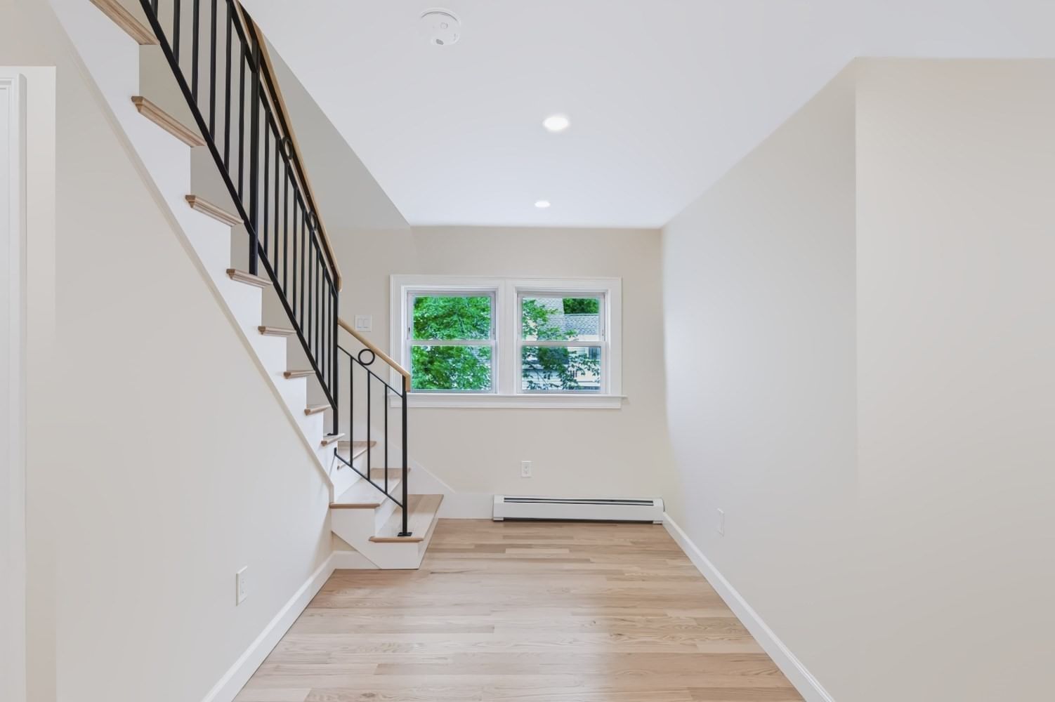 19 Charnock St #2 Beverly — Photo 16 of 41