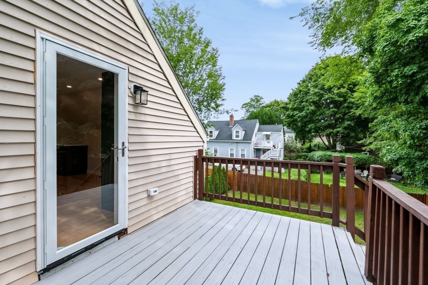 19 Charnock St #2 Beverly — Photo 4 of 41