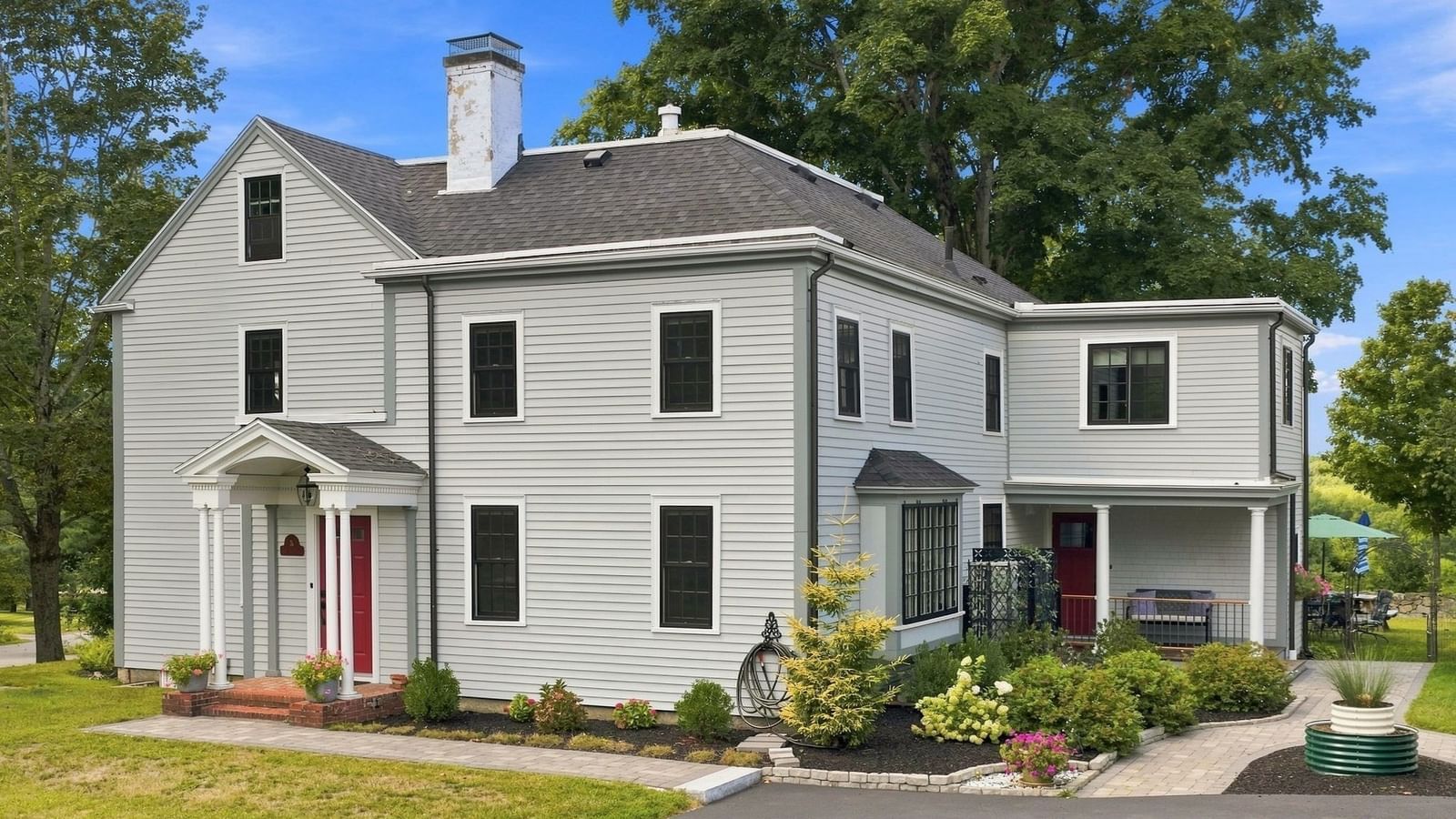 15 Coleman Rd Newbury — Photo 2 of 42