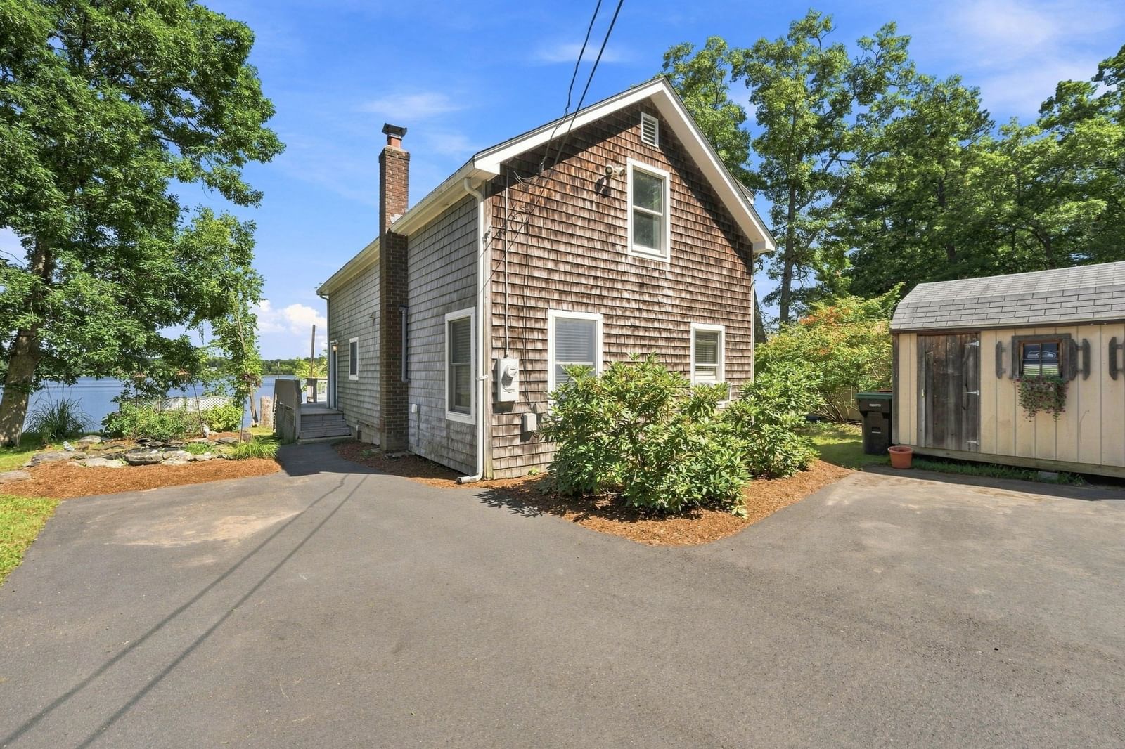 111 King Philip Rd Norton — Photo 1 of 42