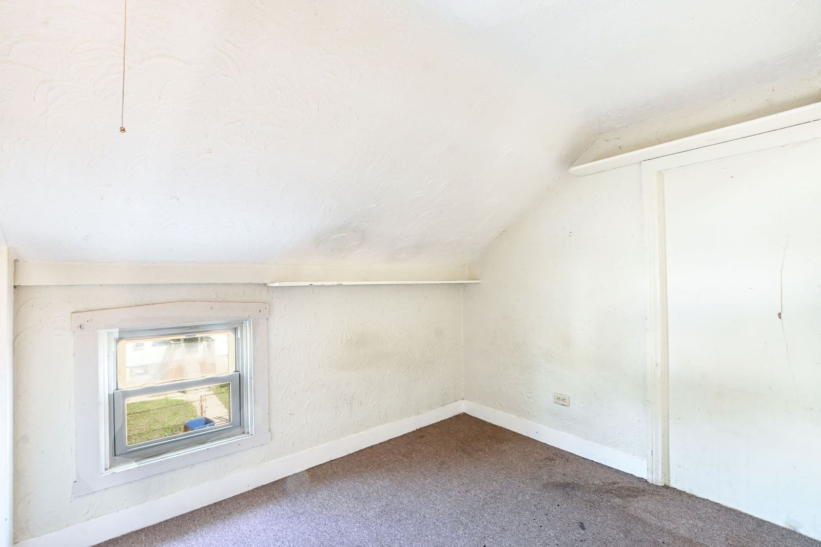 309 Cottage St New Bedford — Photo 14 of 18