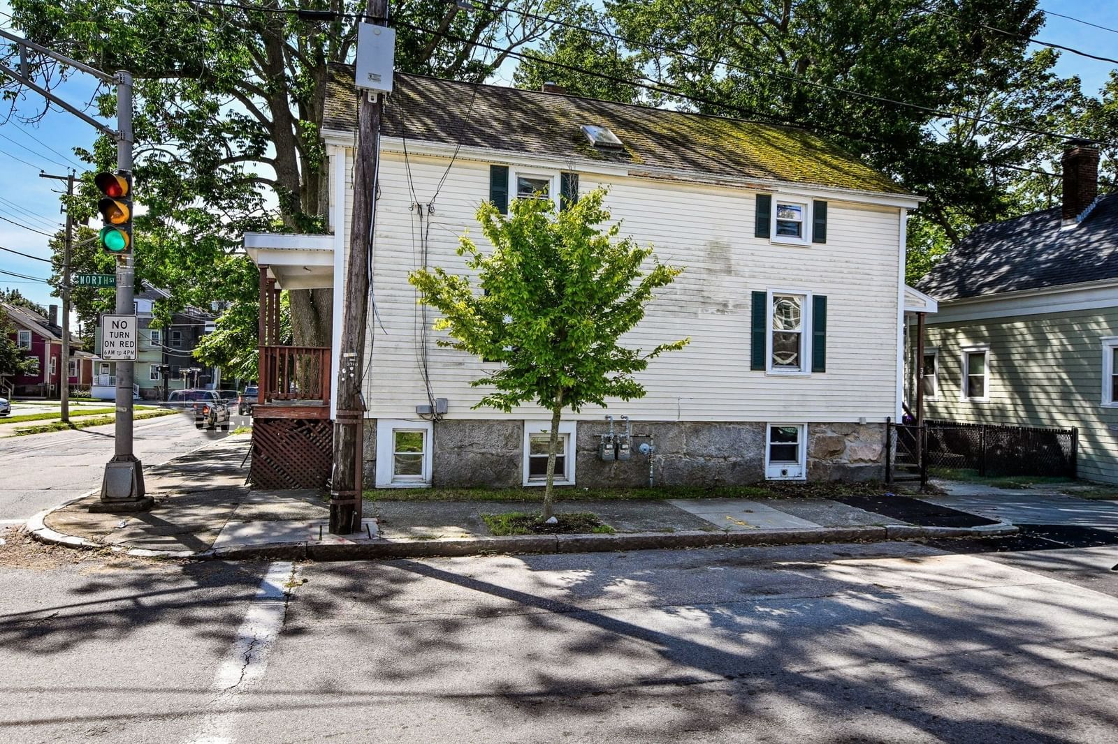 309 Cottage St New Bedford — Photo 3 of 18