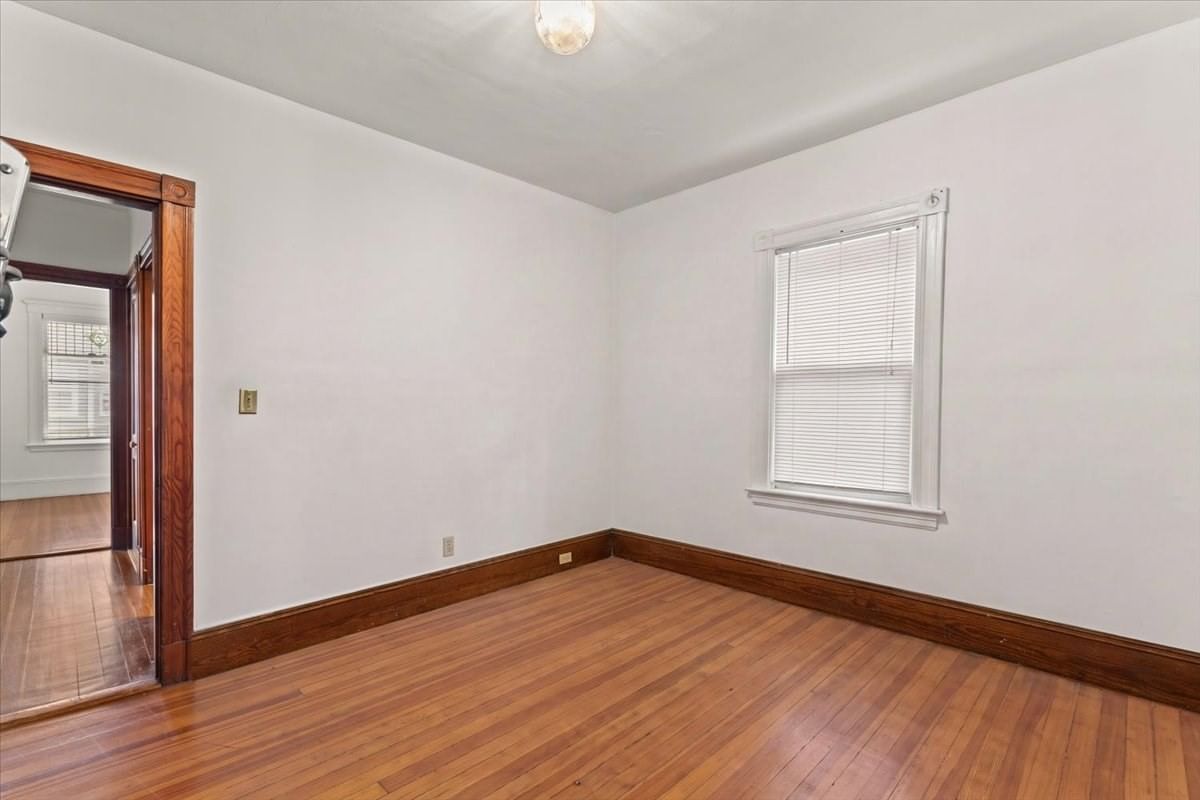 15 Whitten St Boston — Photo 30 of 42