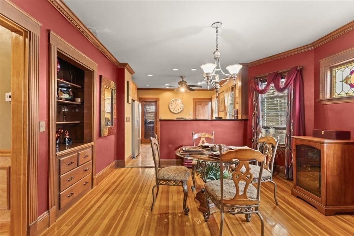 15 Whitten St Boston — Photo 7 of 42
