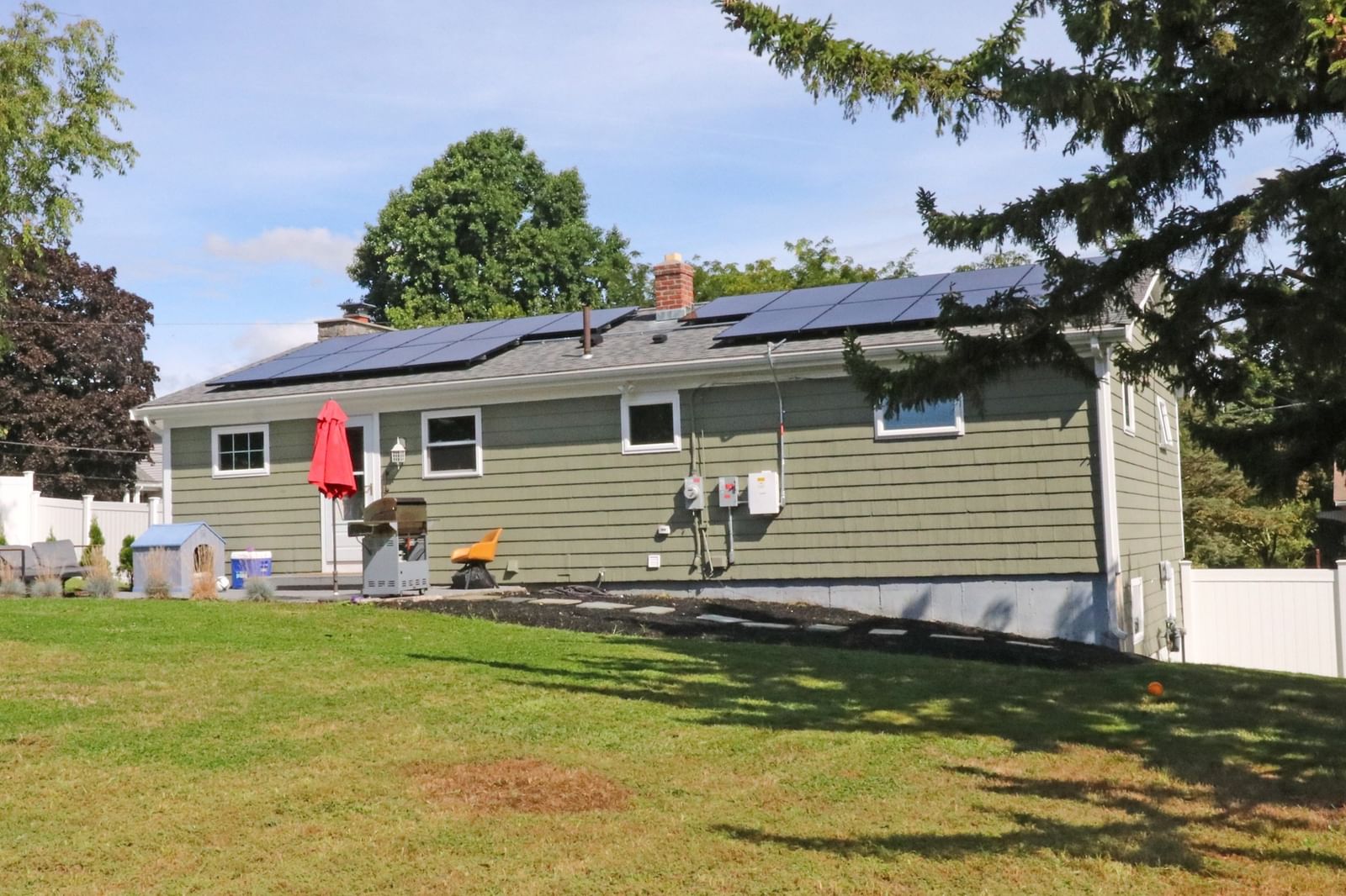 85 Forsyth Ave Somerset — Photo 6 of 41