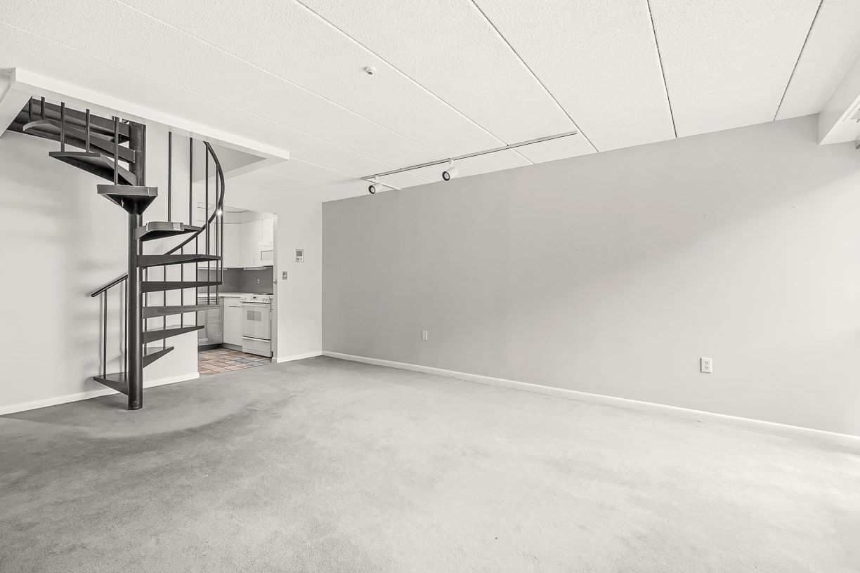 17 Healey St #201 Cambridge — Photo 3 of 24