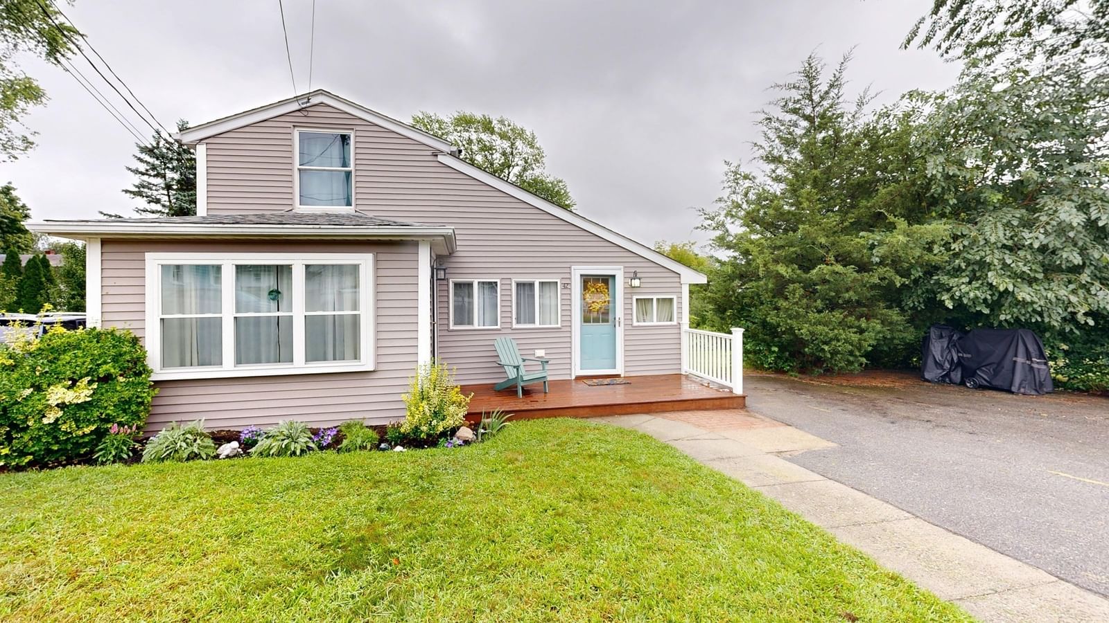 42 Clancy St Swansea — Photo 1 of 38
