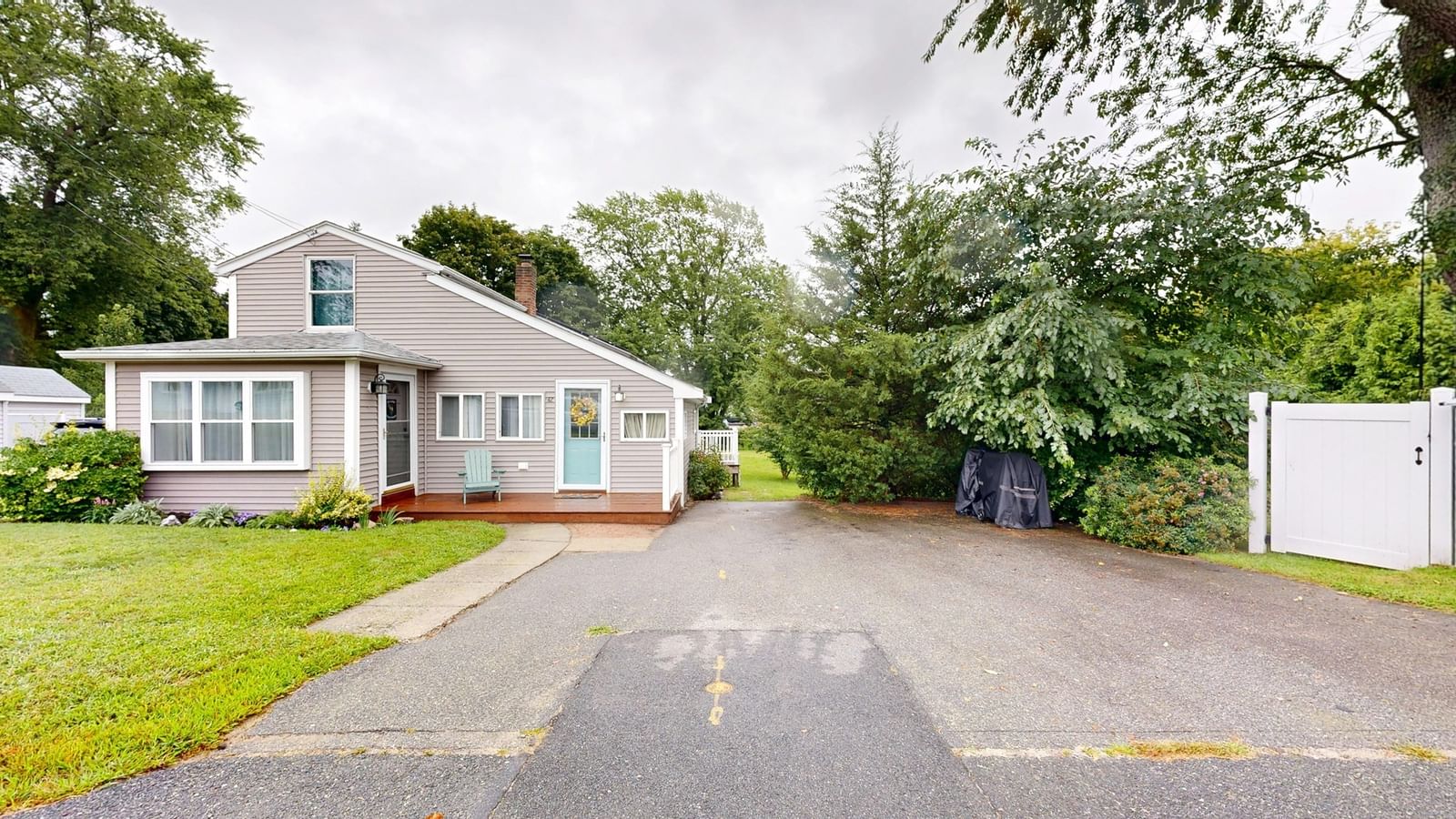 42 Clancy St Swansea — Photo 4 of 38