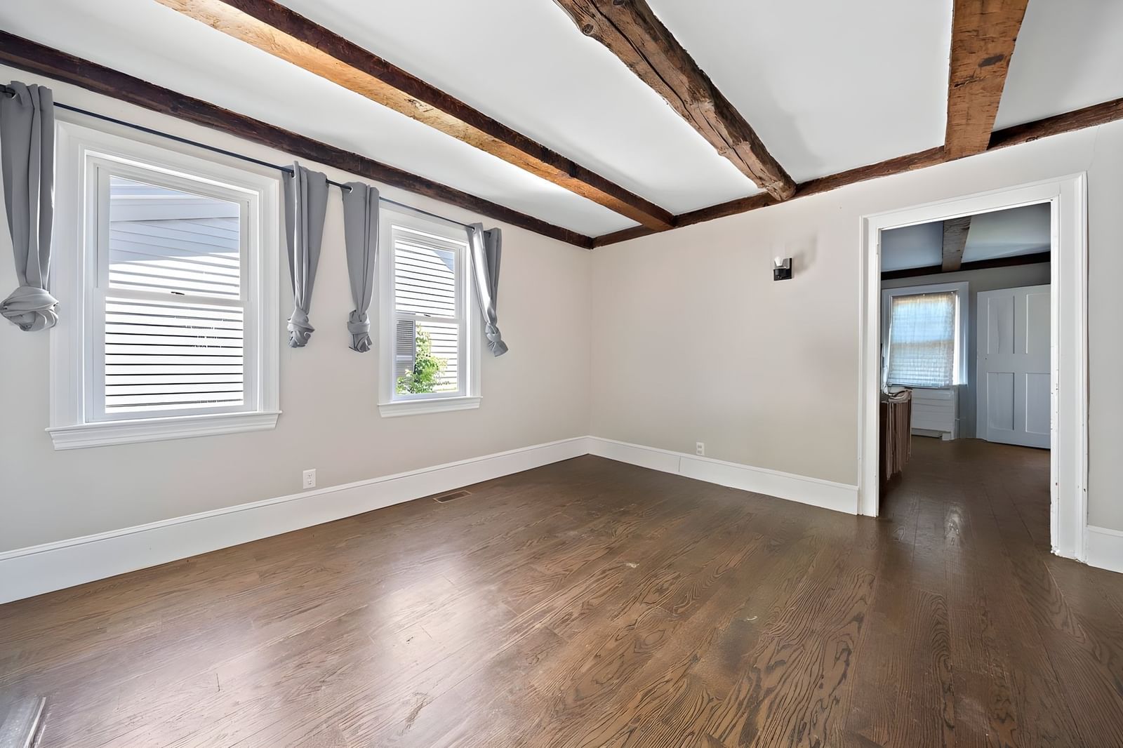 139 Washington Street East Bridgewater — Photo 12 of 27