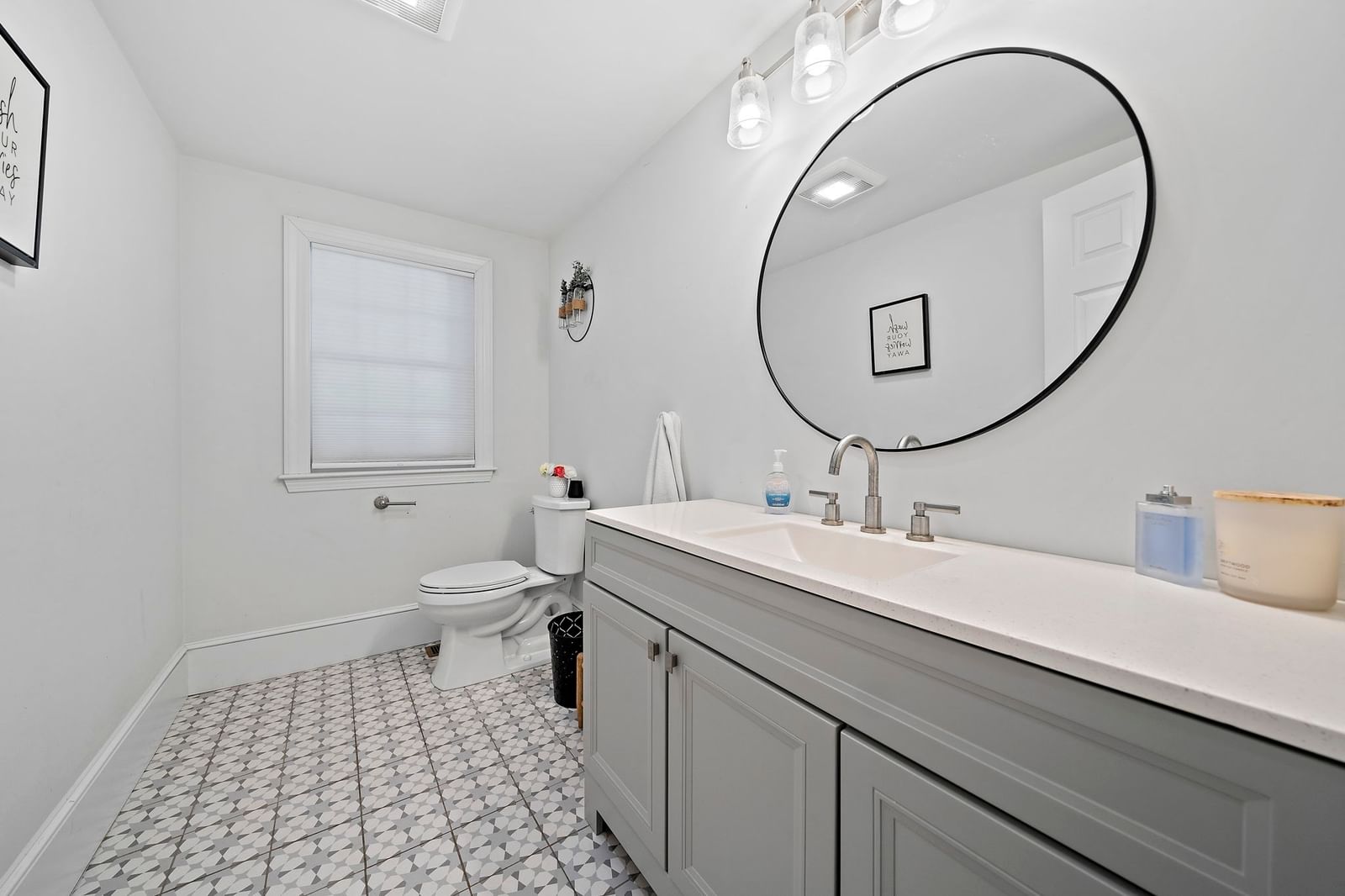 139 Washington Street East Bridgewater — Photo 18 of 27