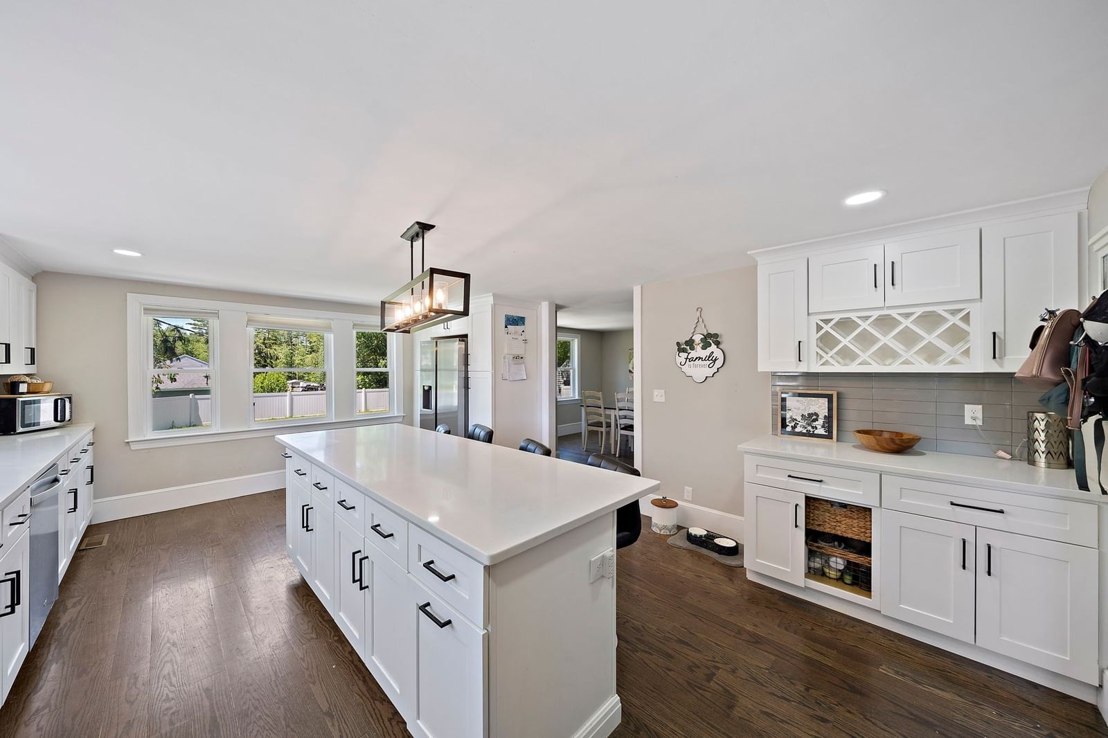 139 Washington Street East Bridgewater — Photo 5 of 27