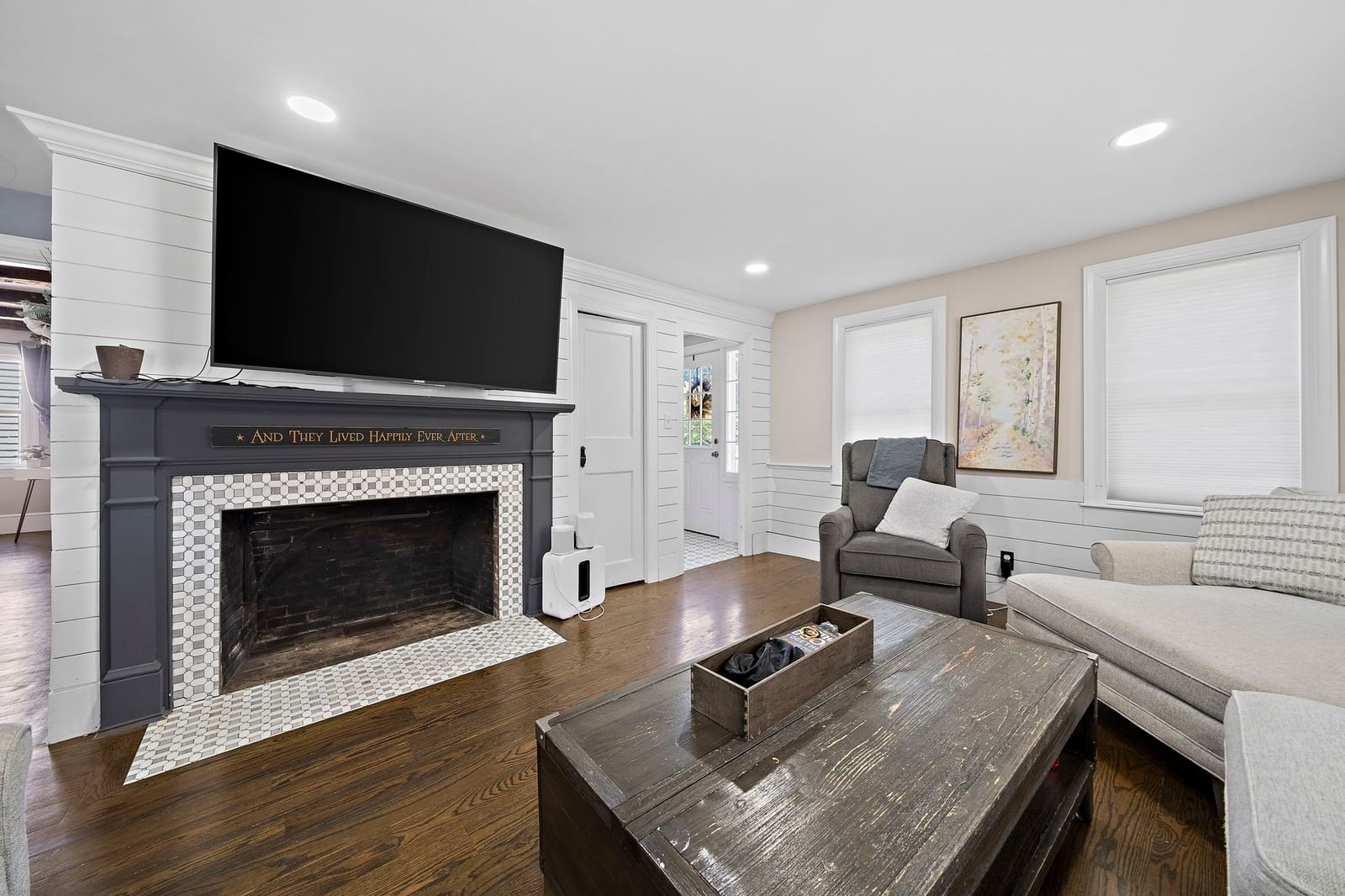 139 Washington Street East Bridgewater — Photo 8 of 27