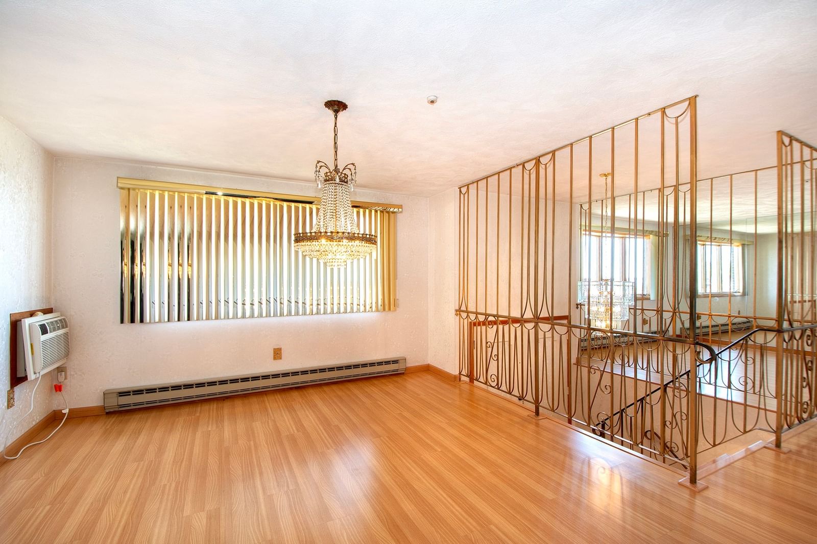 531 Quincy Shore Drive Quincy — Photo 11 of 42