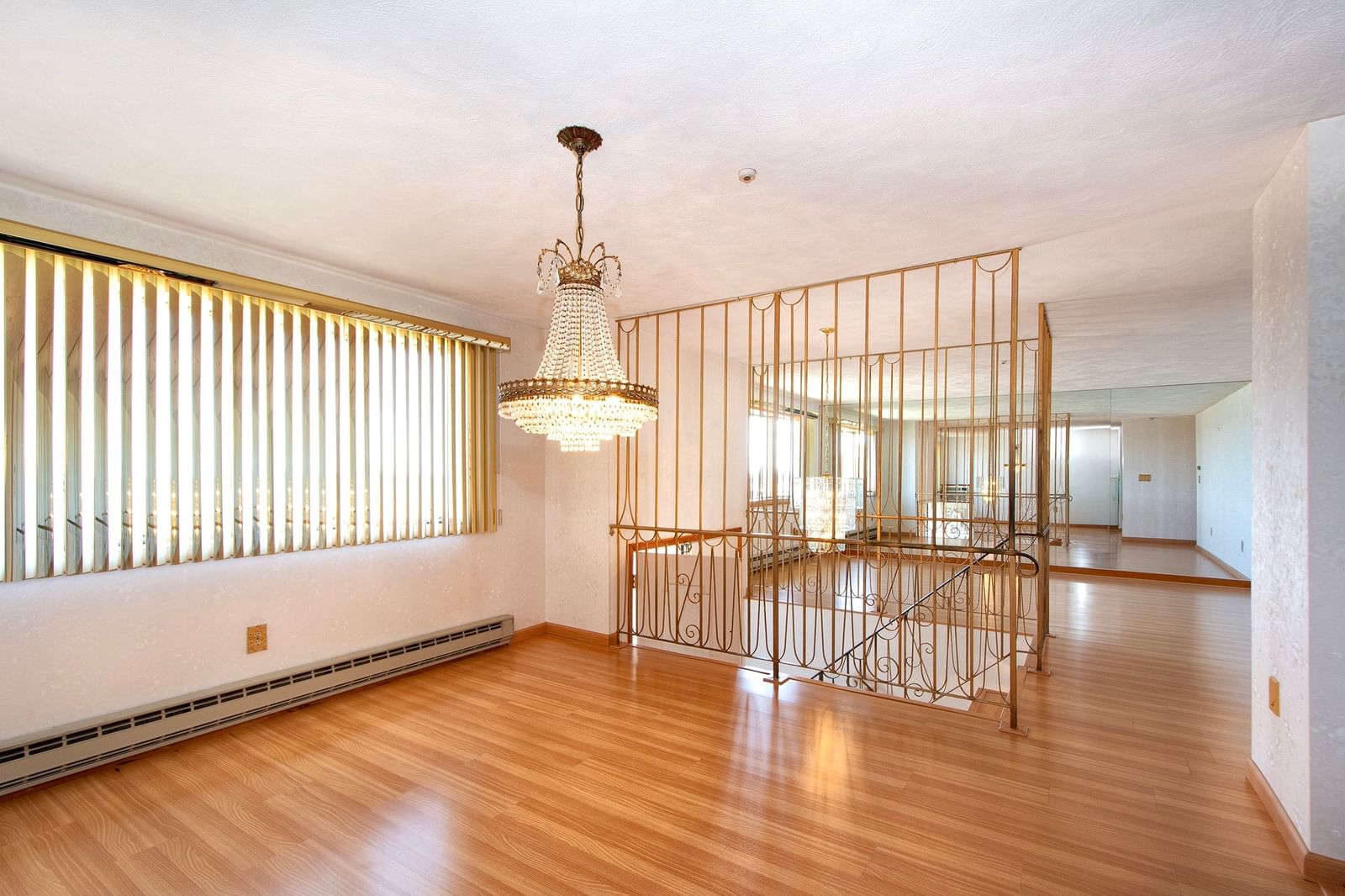 531 Quincy Shore Drive Quincy — Photo 13 of 42