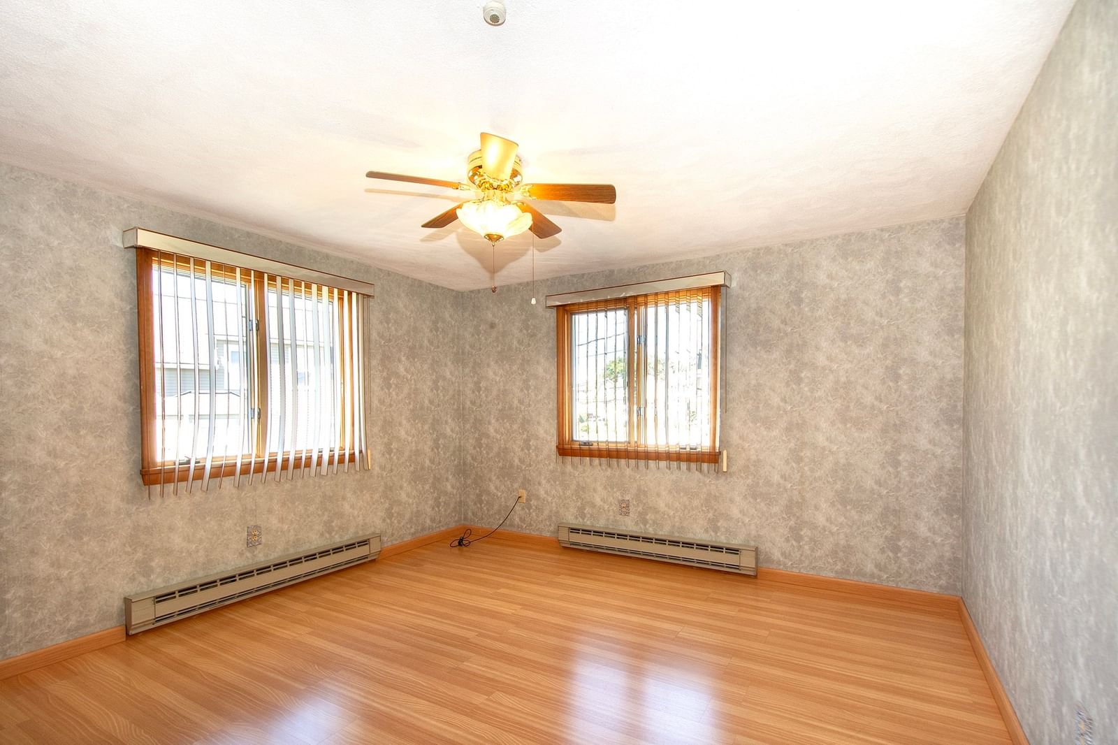 531 Quincy Shore Drive Quincy — Photo 18 of 42