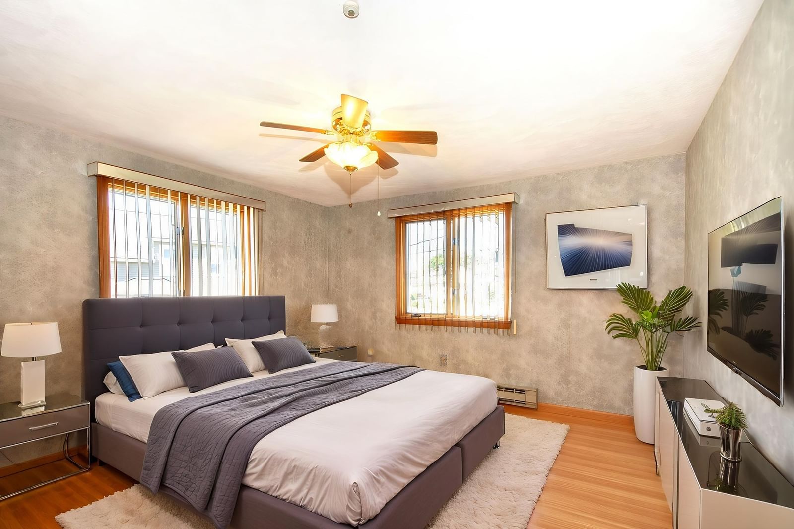 531 Quincy Shore Drive Quincy — Photo 19 of 42