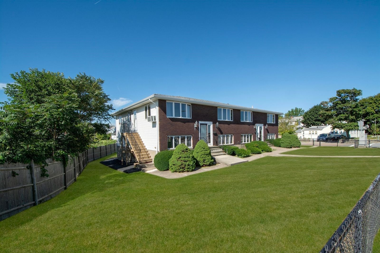 531 Quincy Shore Drive Quincy — Photo 4 of 42