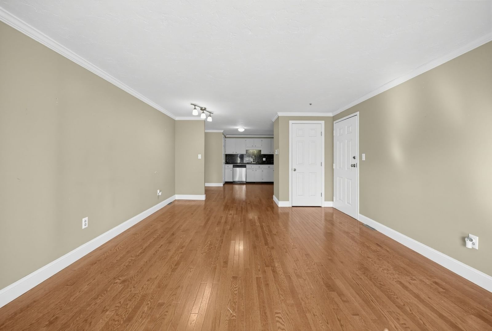 144 Hart St #2 Taunton — Photo 4 of 23