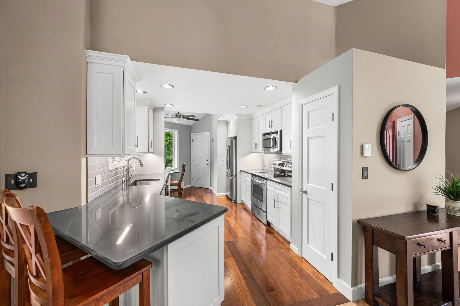 144 Baldwin St Leicester — Photo 11 of 40
