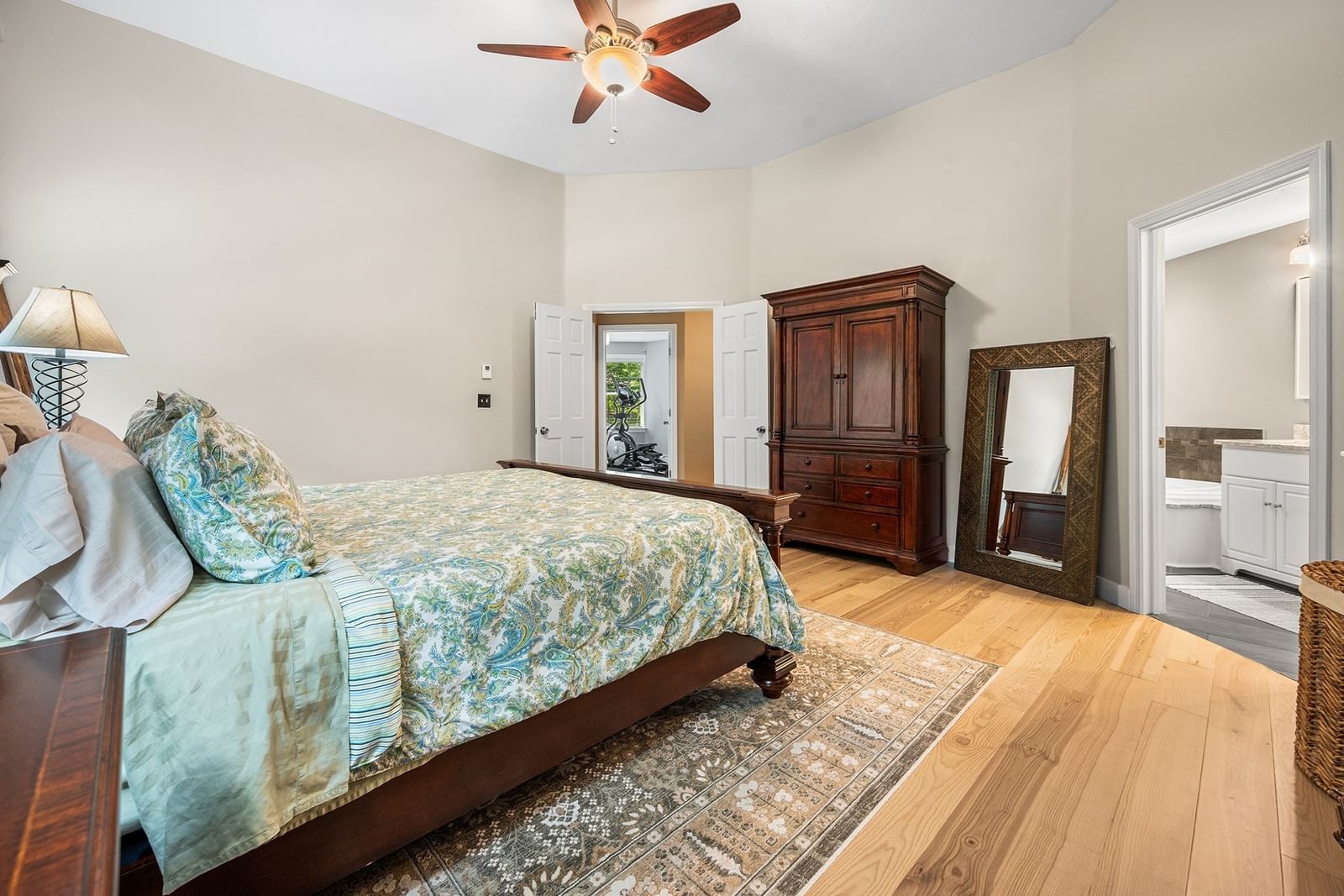 144 Baldwin St Leicester — Photo 19 of 40
