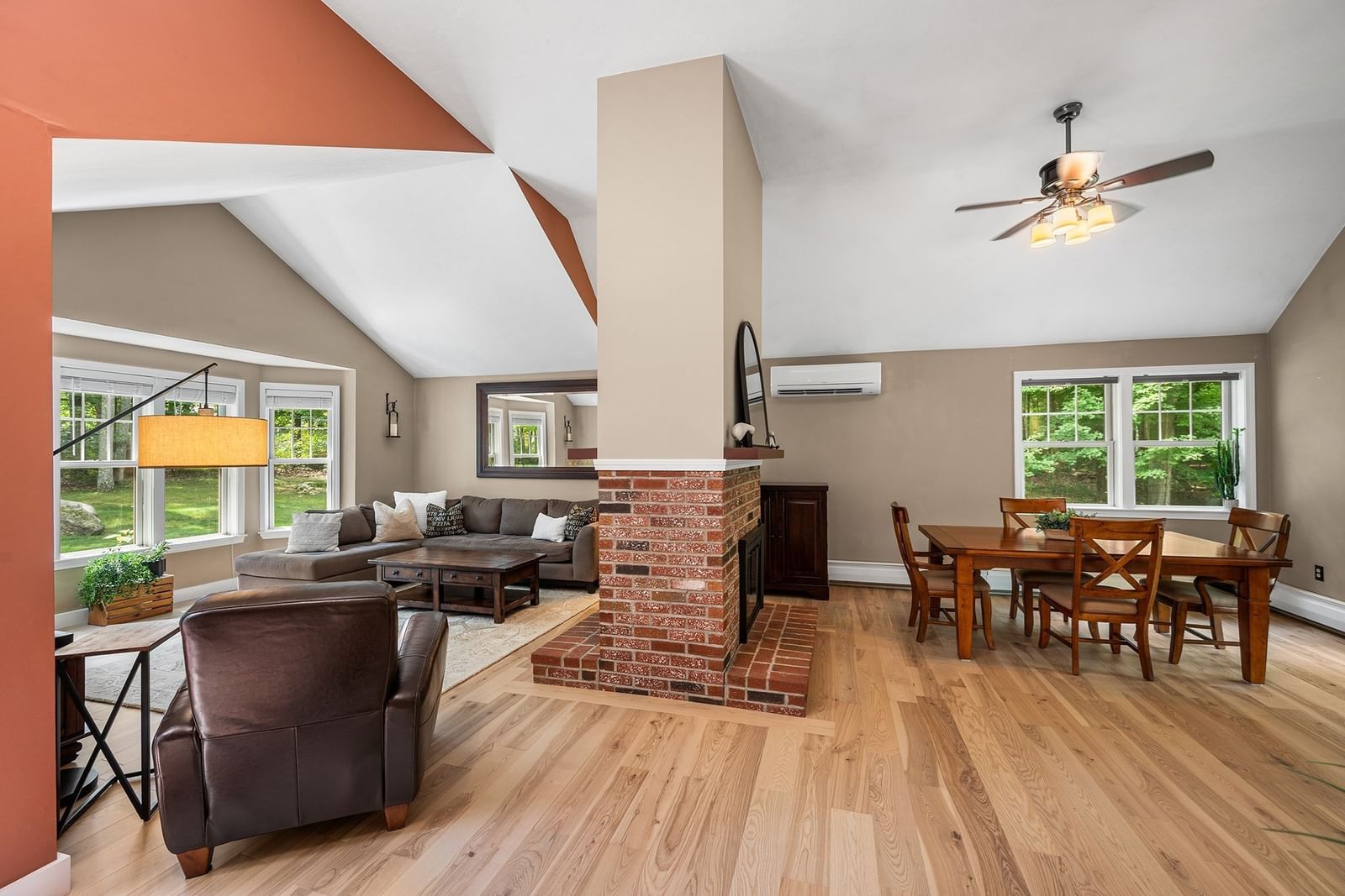 144 Baldwin St Leicester — Photo 5 of 40