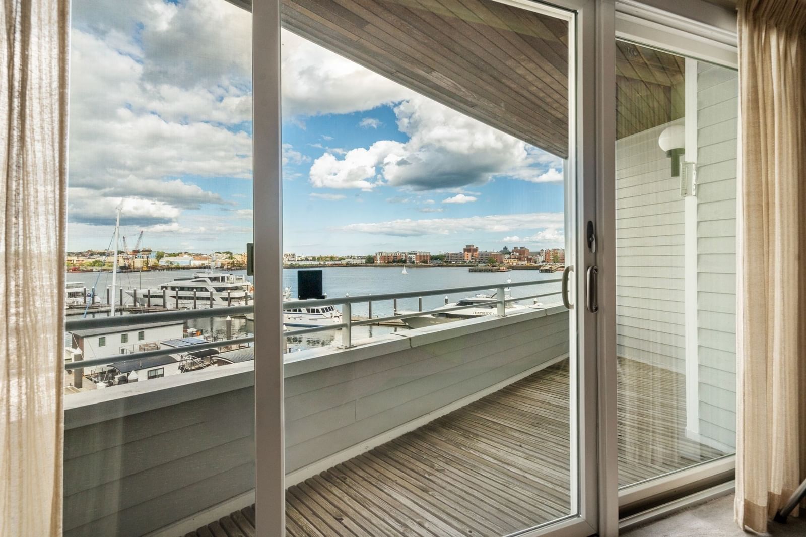 31 Constellation Wharf #31 Boston — Photo 16 of 41