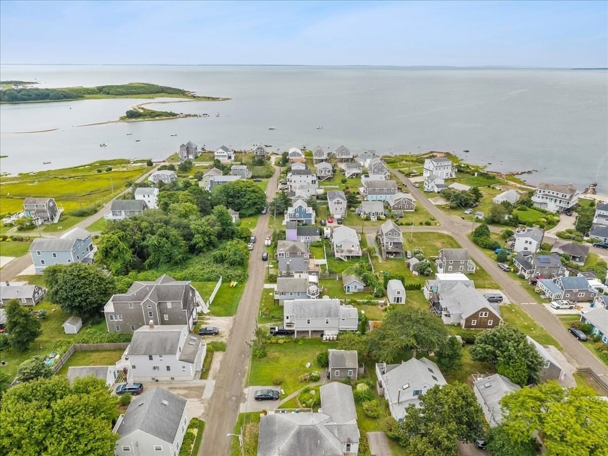 21 Channel St Mattapoisett — Photo 19 of 42