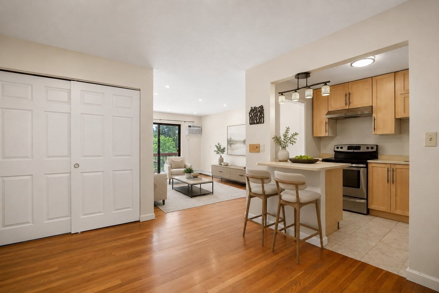 655 Saw Mill Brook Parkway #20 Newton — Photo 2 of 16